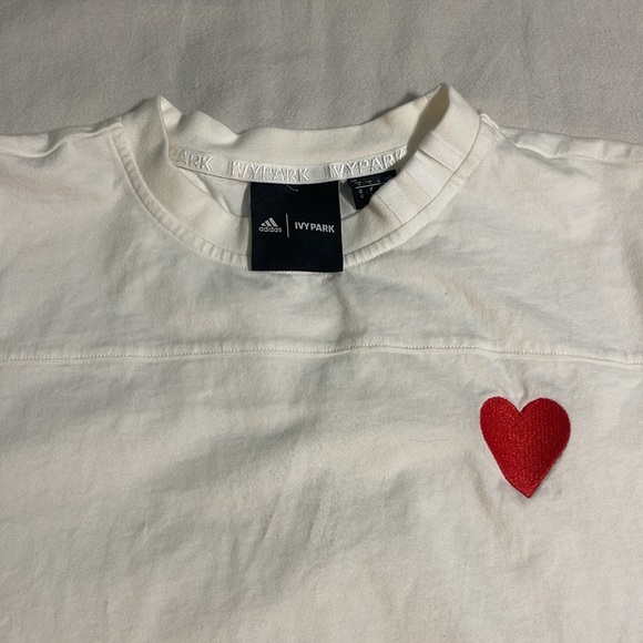 Unisex Adidas Ivy Park Heart Drip T-Shirt - Picture 2 of 6